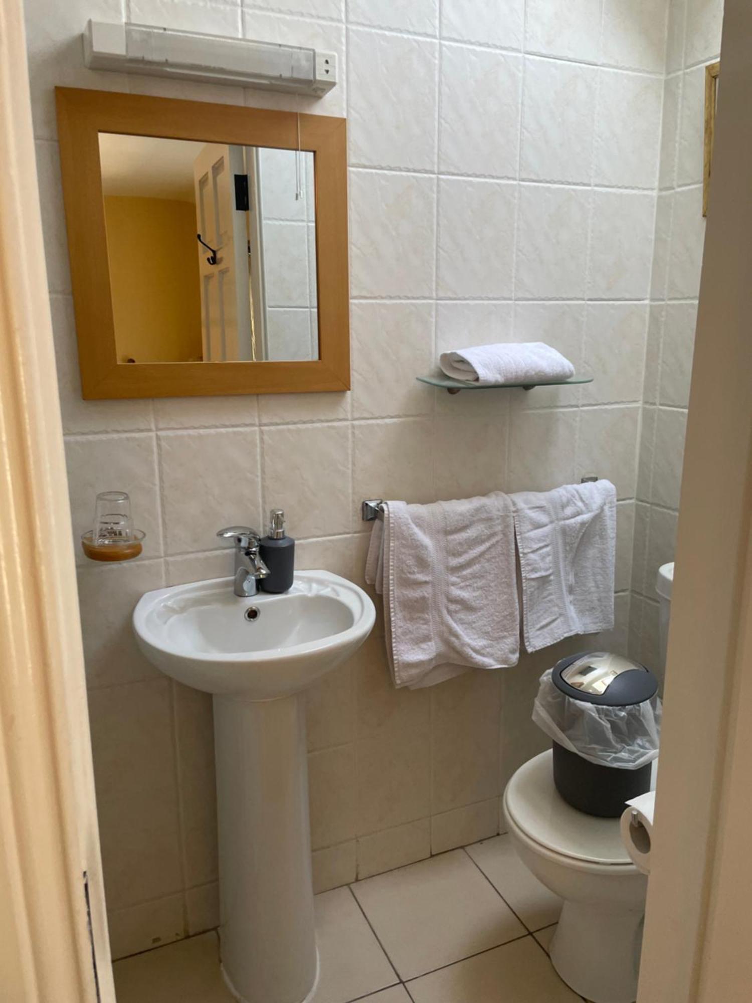 Teac Seain Bar & Bnb Annascaul Ngoại thất bức ảnh